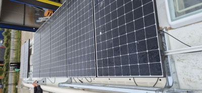 20250606_155902.jpg (2.4 Mio) Vu 587185 fois Pose support et banne